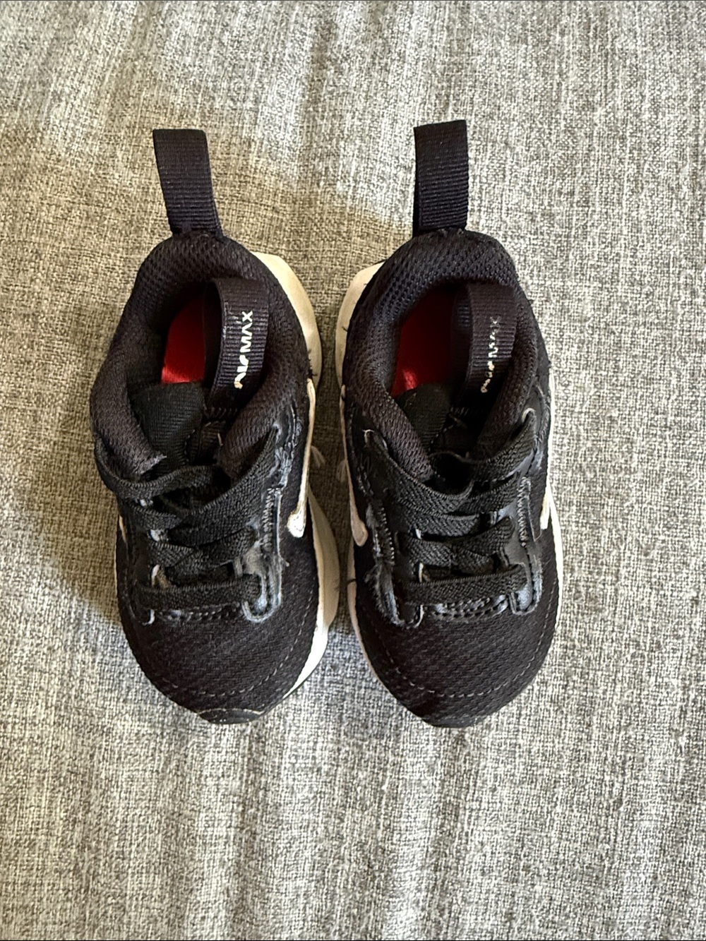 Nike Kids Black and White Sneakers with Red Insole Detail